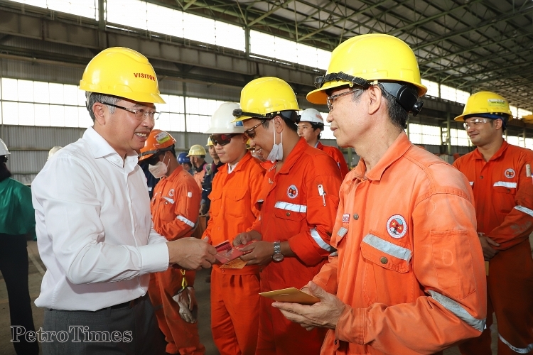Triển khai các hoạt động đảm bảo SXKD an toàn, xuyên suốt, chăm lo Tết cho người lao động