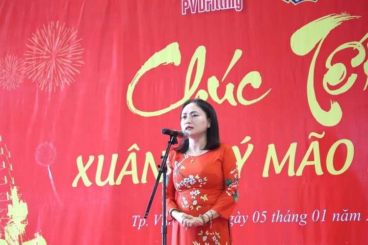PV Drilling tổ chức chúc tết cho người lao động với chủ đề “Xuân nghĩa tình Dầu khí – Tết Hạnh phúc, Bình an” PV Drilling tổ chức chúc tết cho người lao động với chủ đề “Xuân nghĩa tình Dầu khí – Tết Hạnh phúc, Bình an”