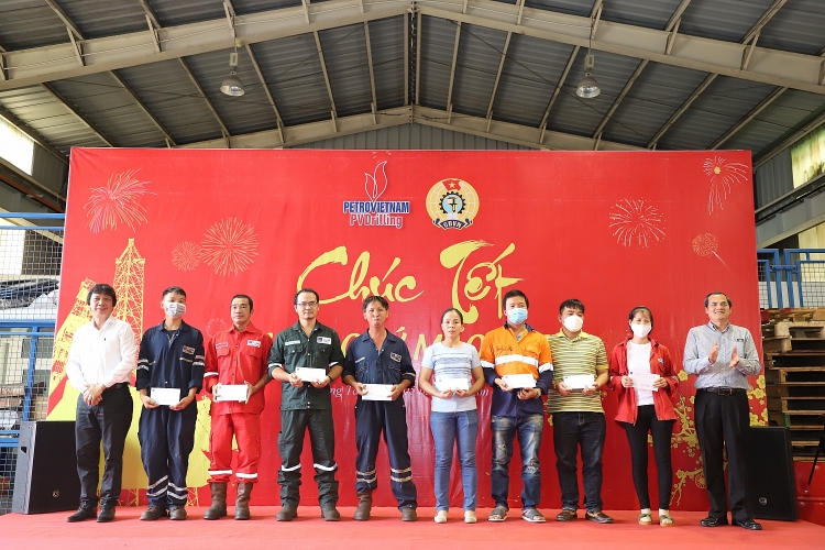 PV Drilling tổ chức chúc tết cho người lao động với chủ đề “Xuân nghĩa tình Dầu khí – Tết Hạnh phúc, Bình an” PV Drilling tổ chức chúc tết cho người lao động với chủ đề “Xuân nghĩa tình Dầu khí – Tết Hạnh phúc, Bình an”