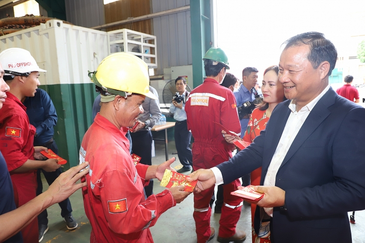 PV Drilling tổ chức chúc tết cho người lao động với chủ đề “Xuân nghĩa tình Dầu khí – Tết Hạnh phúc, Bình an”