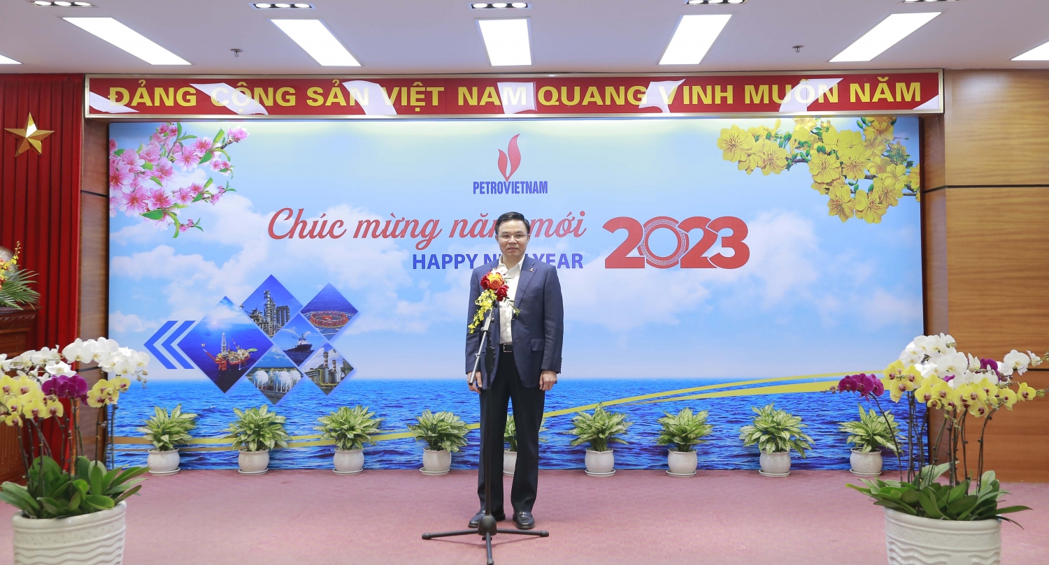 Petrovietnam tổ chức gặp mặt, trao tặng Kỷ niệm chương "Vì sự nghiệp Dầu khí" cho các nhà quản lý báo chí, nhà báo