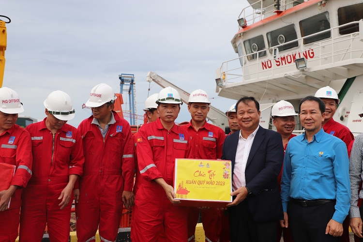 CĐ DKVN, Công đoàn PV Drilling thăm chúc tết Cảnh sát biển Vùng 3 và Trung tâm NASOS