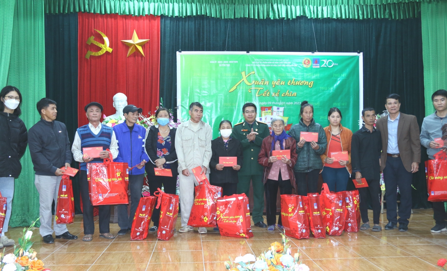 Hội Cựu chiến binh PVFCCo tổ chức chương trình “Xuân yêu thương - Tết sẻ chia” tại Nam Định, Thái Bình Hội Cựu chiến binh PVFCCo tổ chức chương trình “Xuân yêu thương - Tết sẻ chia” tại Nam Định, Thái Bình