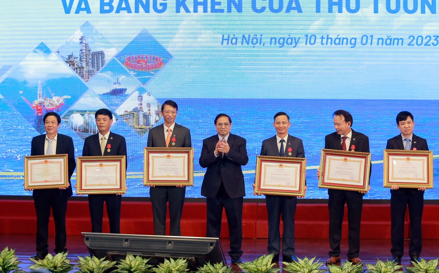 PVEP có 3 cá nhân vinh dự đón nhận Huân chương Lao động