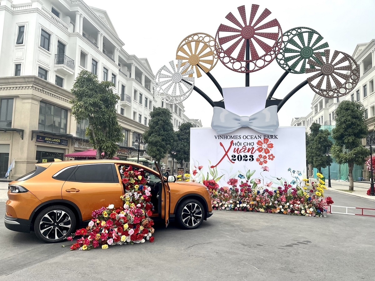 Vinhomes Ocean Park tưng bừng đón Xuân Quý Mão 2023 với Hội chợ hoa xuân
