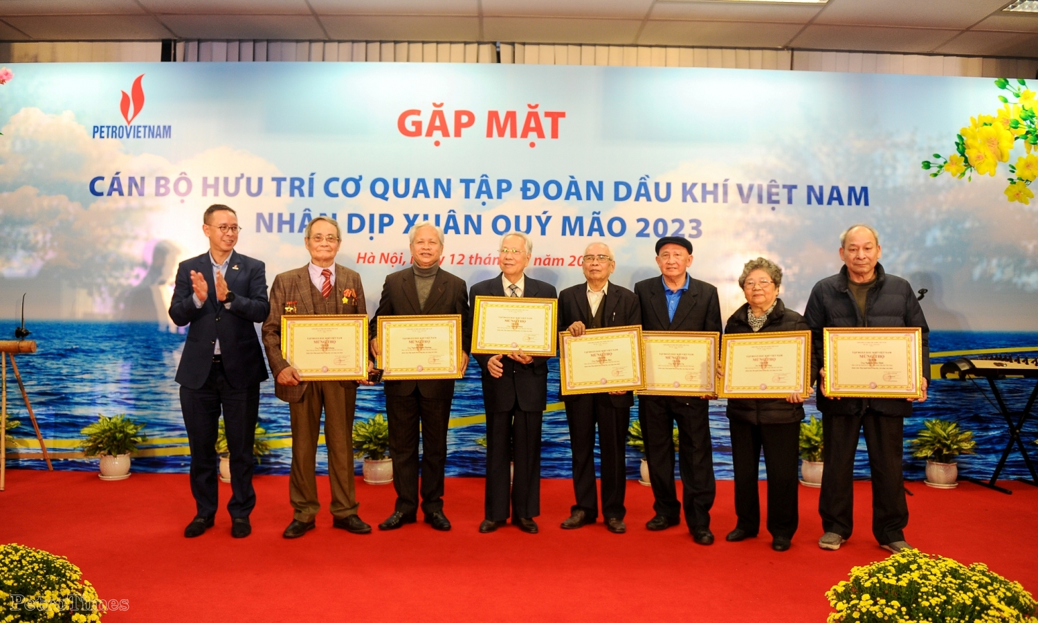 Lãnh đạo Petrovietnam gặp mặt, tri ân cán bộ hưu trí Cơ quan Tập đoàn Xuân Quý Mão 2023 Lãnh đạo Petrovietnam gặp mặt, tri ân cán bộ hưu trí Cơ quan Tập đoàn Xuân Quý Mão 2023