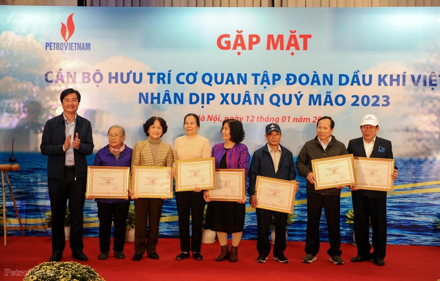 Lãnh đạo Petrovietnam gặp mặt, tri ân cán bộ hưu trí Cơ quan Tập đoàn Xuân Quý Mão 2023 Lãnh đạo Petrovietnam gặp mặt, tri ân cán bộ hưu trí Cơ quan Tập đoàn Xuân Quý Mão 2023