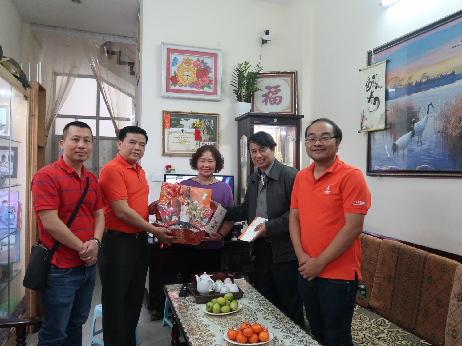 Công đoàn PVEP chăm lo Tết cho gia đình cán bộ, đoàn viên xa Tổ quốc