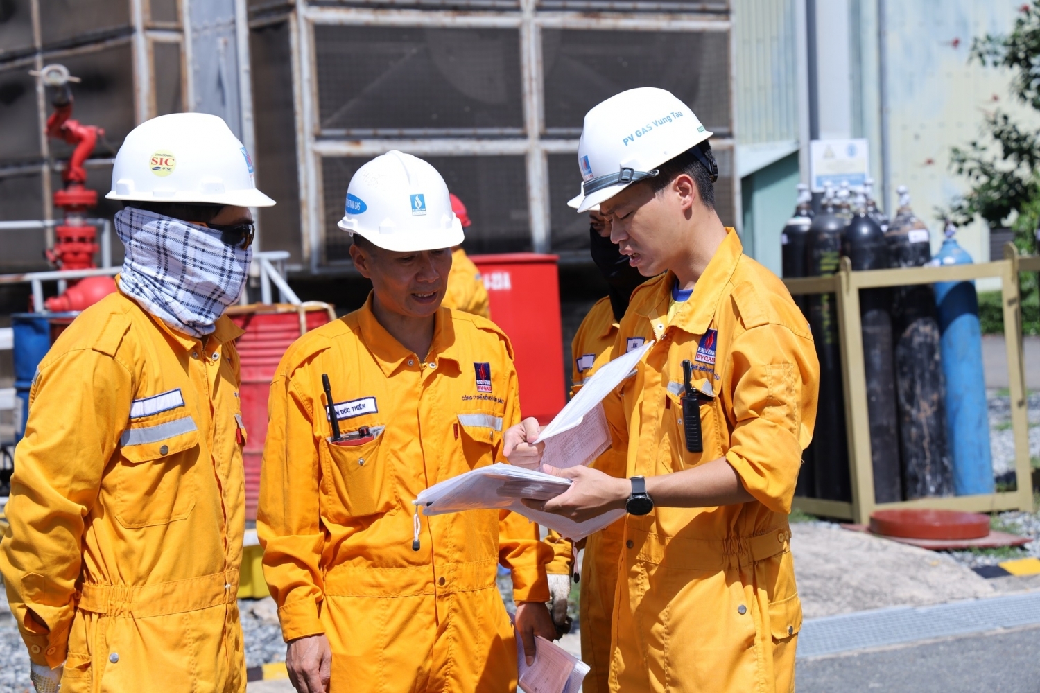 Người lao động PV GAS tích cực trong lao động sản xuất