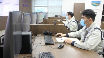 Âm thầm giữ dòng điện được thông suốt