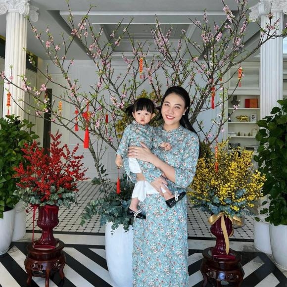 Sao Việt trang trí nhà đón Tết Quý Mão