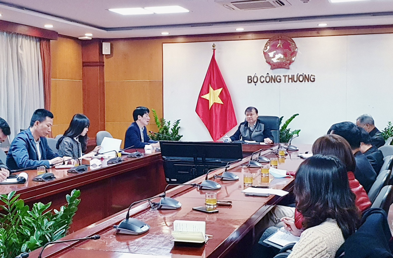 Thặng dư thương mại Việt Nam với khu vực châu Mỹ lần đầu cán mốc 100 tỷ USD