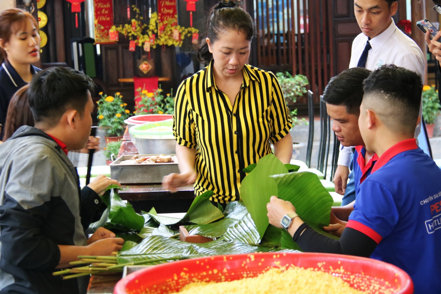 Lễ hội bánh chưng ngày Tết