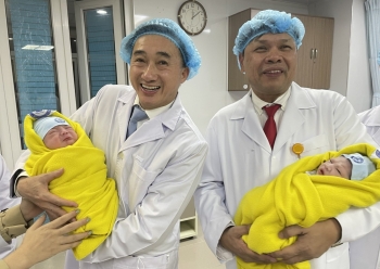 Những bé "mèo vàng" ra đời trong thời khắc Giao thừa