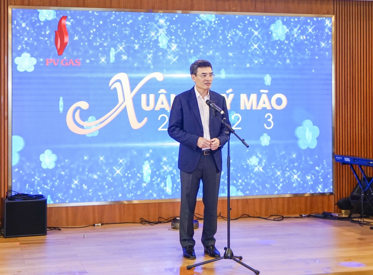 đồng chí Dương Mạnh Sơn - Ủy viên Ban Thường vụ Đảng ủy, Phó Tổng Giám đốc Tập đoàn, Bí thư Đảng ủy - Chủ tịch Hội đồng Quản trị PV GAS