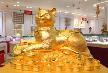 DOJI trưng bày bảo vật “khủng” bằng vàng ròng ngày vía Thần Tài
