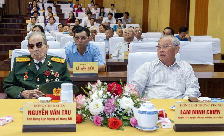 Bà Rịa – Vũng Tàu: Tổ chức kỷ niệm 93 năm Ngày thành lập Đảng cộng sản Việt Nam Bà Rịa - Vũng Tàu: Tổ chức kỷ niệm 93 năm Ngày thành lập Đảng Cộng sản Việt Nam