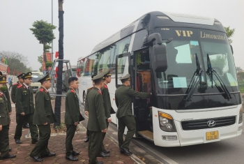 Hơn 200 học viên Đại học Kỹ thuật - Hậu cần CAND đi thực tế chính trị - xã hội