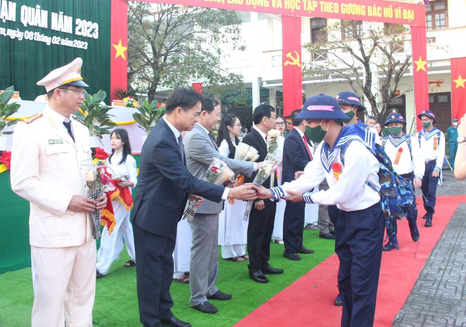 Hơn 2.450 thanh niên Quảng Nam lên đường nhập ngũ