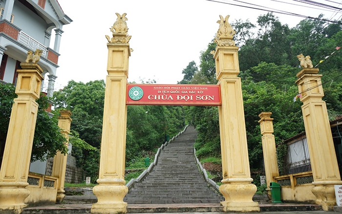 Thăm ngôi chùa gần 1.000 năm tuổi ở Hà Nam
