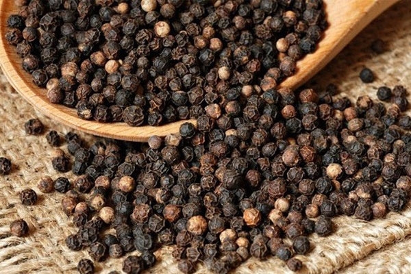 Giá tiêu hôm nay 11/2: Tăng mạnh, mức cao nhất 62.000 đồng/kg