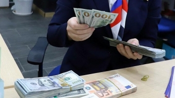 Người dân được chuyển tiền ra nước ngoài tối đa bao nhiêu USD/lần?