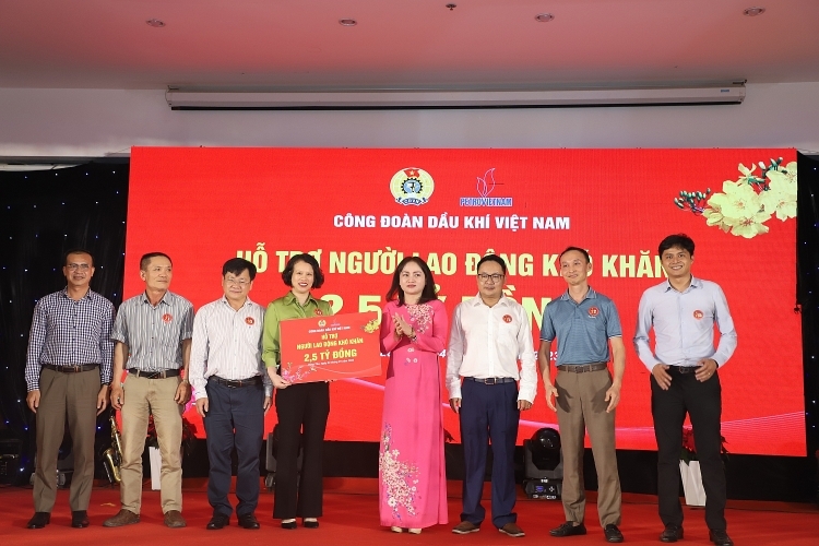 Công đoàn Dầu khí Việt Nam: Tích cực chăm lo NLĐ dịp Xuân Quý Mão 2023