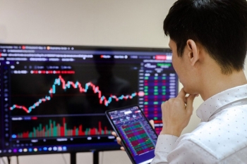 Tin nhanh chứng khoán ngày 14/2: Dòng tiền rời bỏ thị trường