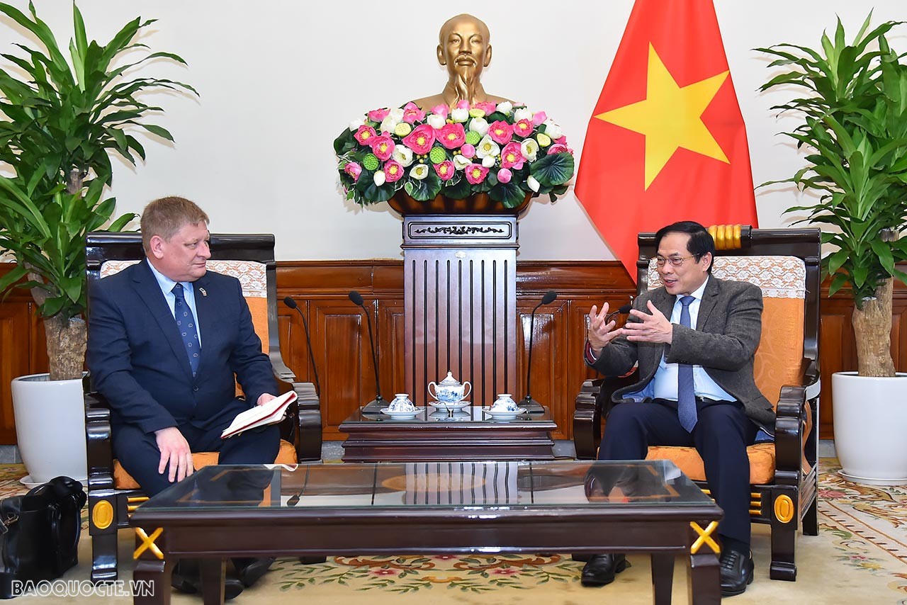 Bộ trưởng Ngoại giao Bùi Thanh Sơn tiếp Đoàn Hội đồng kinh doanh EU-ASEAN và EuroCham