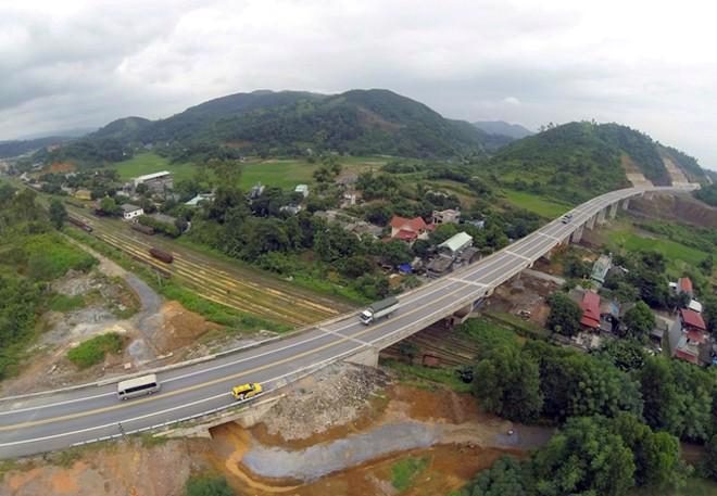 Triển khai các công trình, dự án trọng điểm ngành giao thông: Không chia nhỏ gói thầu, không đầu tư dàn trải