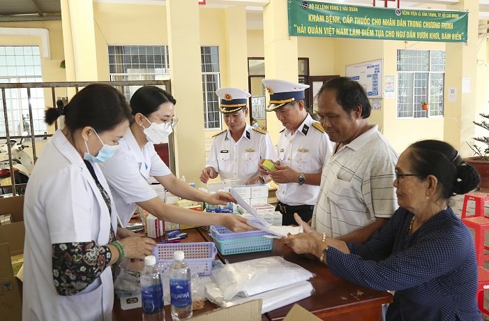 Để ngư dân yên tâm vươn khơi, bám biển