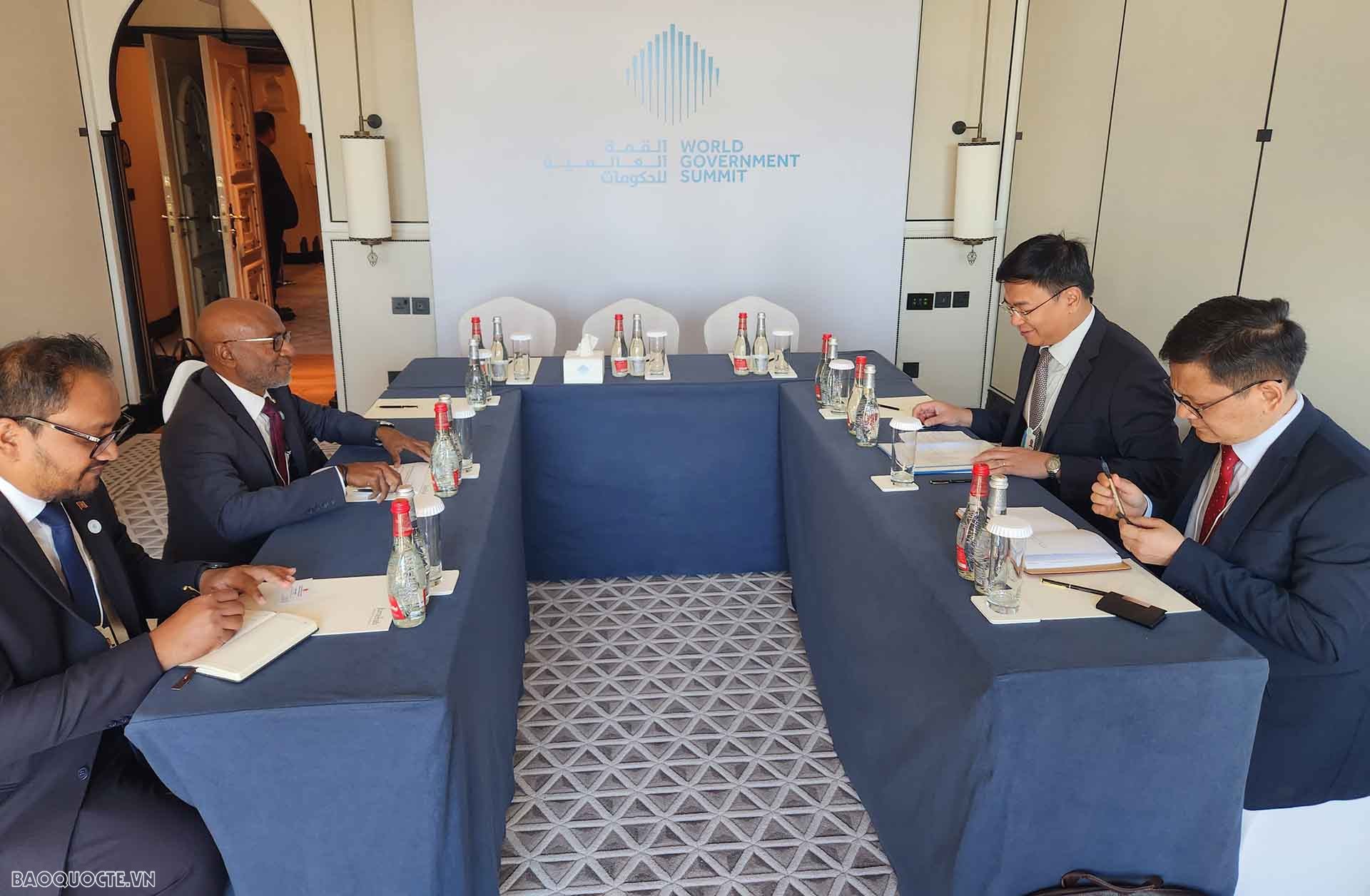 Thứ trưởng Phạm Quang Hiệu hội kiến Bộ trưởng Bộ Ngoại giao Malpes Abdulla Shahid
