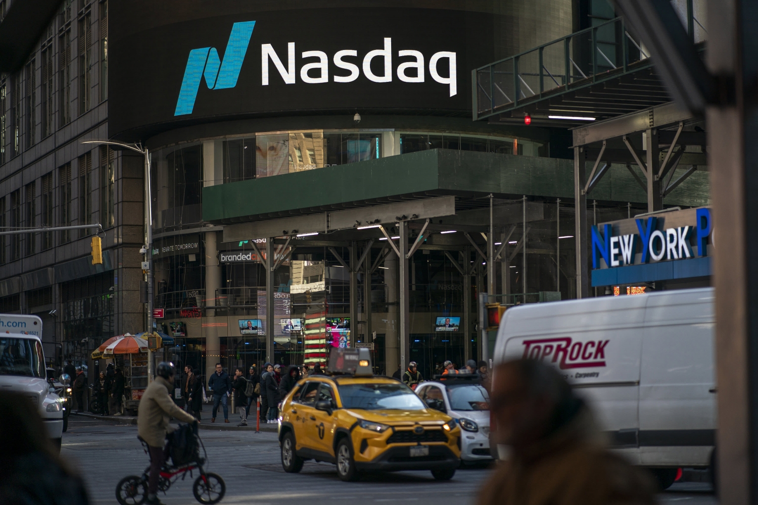 Thị trường chứng khoán thế giới ngày 20/2: Hợp đồng tương lai Dow Jones biến động nhẹ