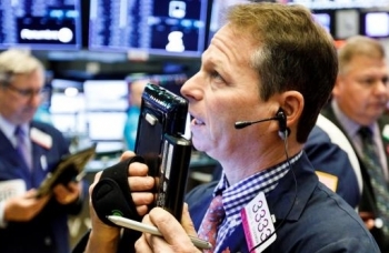 Thị trường chứng khoán thế giới ngày 23/2: Dow Jones tiếp tục giảm điểm