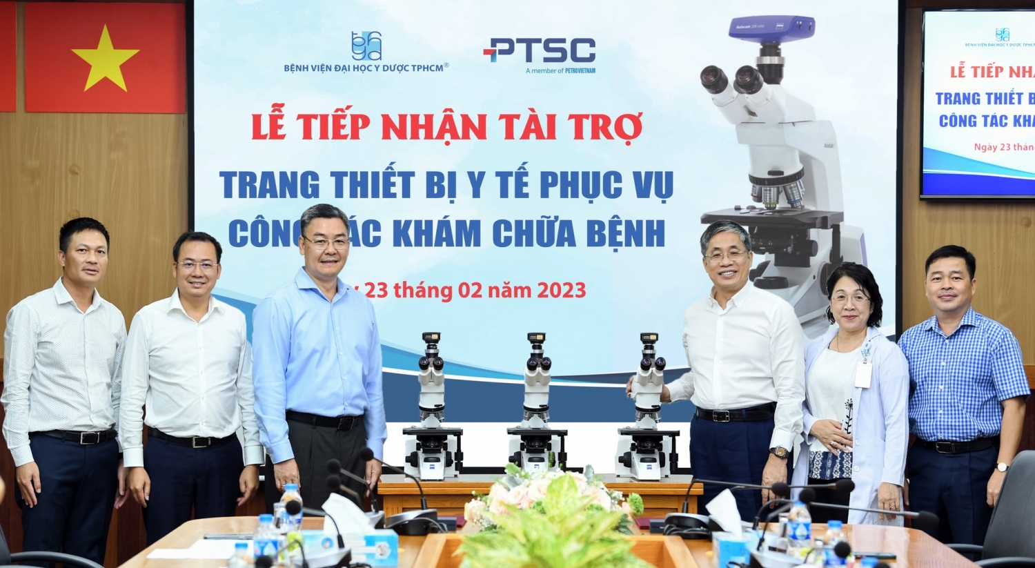 PTSC trao tặng trang thiết bị cho Bệnh viện Đại học Y Dược TP Hồ Chí Minh