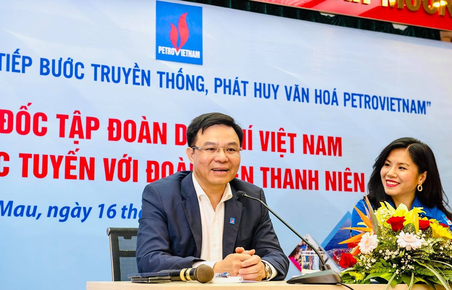 Tổng giám đốc Petrovietnam Lê Mạnh Hùng đối thoại với thanh niên Dầu khí dịp Tháng Thanh niên năm 2021