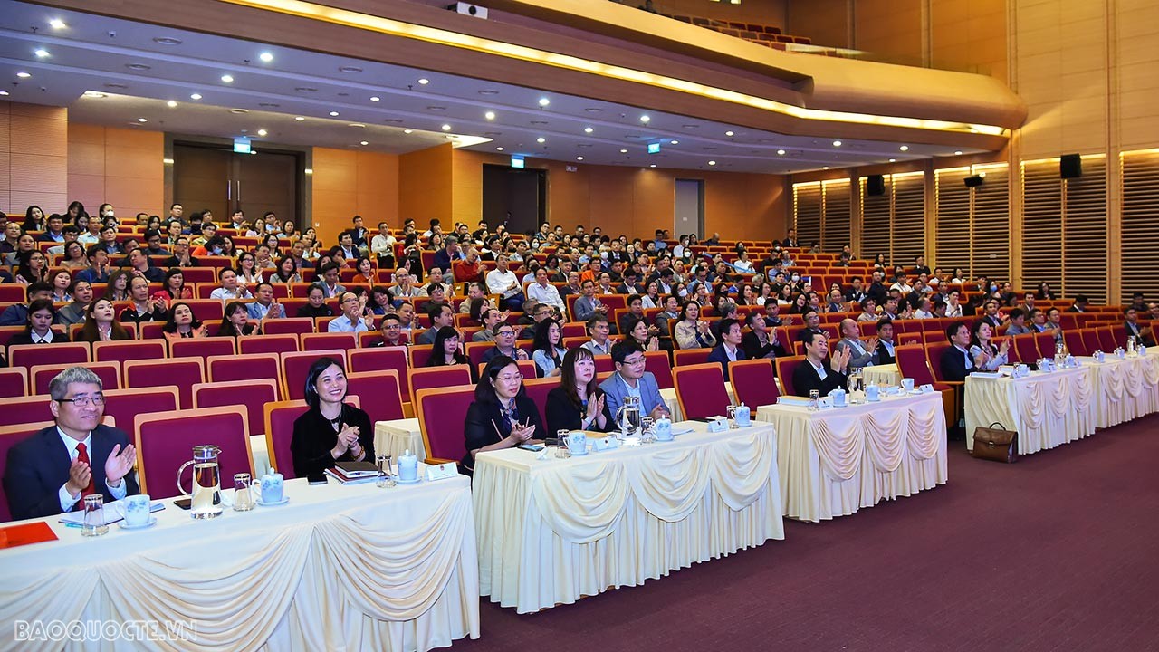 Bộ Ngoại giao quán triệt nội dung cuốn sách của Tổng Bí thư về phòng, chống tham nhũng, tiêu cực
