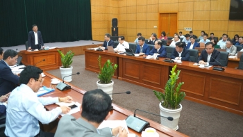 Phải đảm bảo cung cấp đủ than cho sản xuất điện, đạm