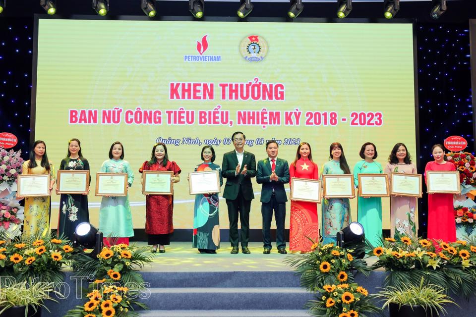 Nữ doanh nhân thầm lặng trên thương trường