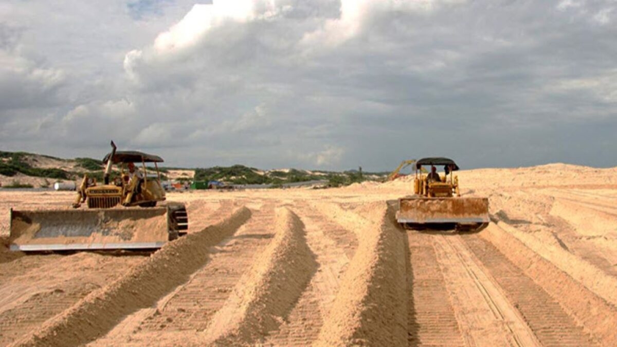 Phó Thủ tướng yêu cầu báo cáo tình trạng thiếu cát ở miền Trung và Tây Nam Bộ