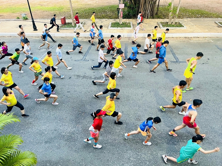 Công đoàn Vietsovpetro khai mạc Khóa hướng dẫn chạy bộ cơ bản năm 2023 Công đoàn Vietsovpetro khai mạc Khóa hướng dẫn chạy bộ cơ bản năm 2023