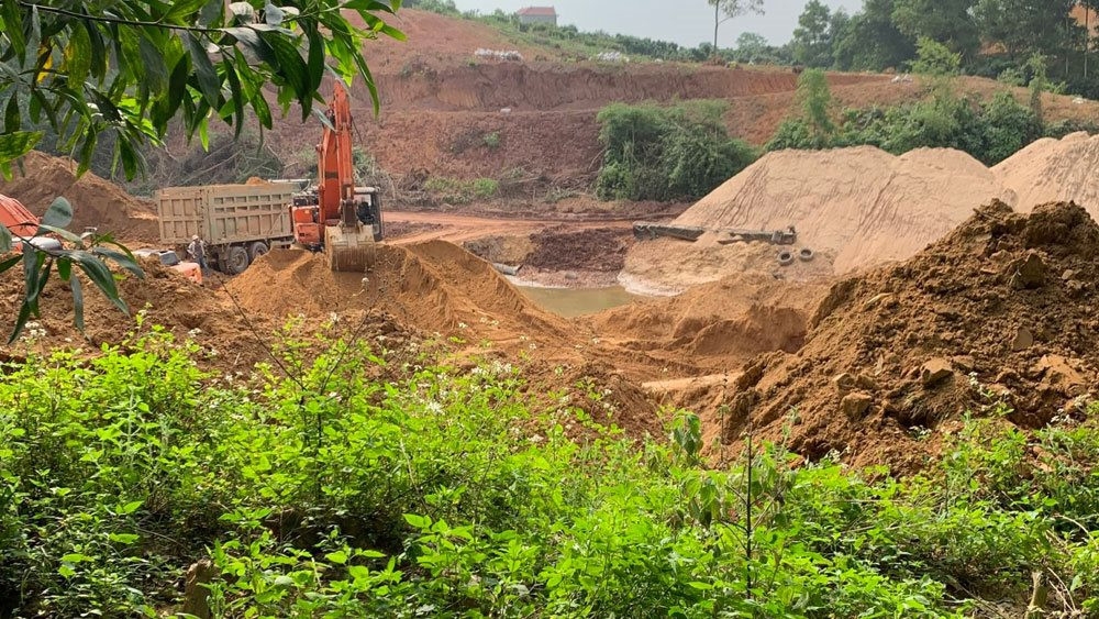 Bắc Giang: Công ty 559 bị phạt 120 triệu đồng do khai thác đất trái phép