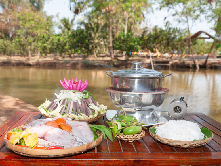 Lẩu chua bần cá bông lau