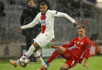 Jamie Carragher: "Thật vui vì Paris Saint-Germain bị loại!"