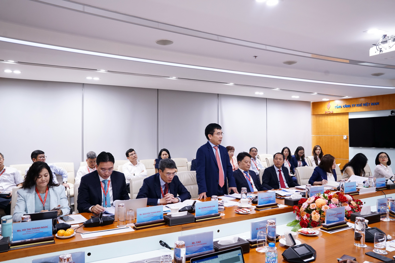 Ảnh 3: Phó Tổng giám đốc Tập đoàn Dầu khí Việt Nam Lê Xuân Huyên khẳng định mối liên kết vững chắc giữa Tập đoàn, với cương vị là công ty mẹ, đối với PV GAS.