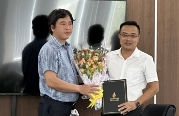 PVCOLLEGE công bố và trao quyết định về công tác cán bộ