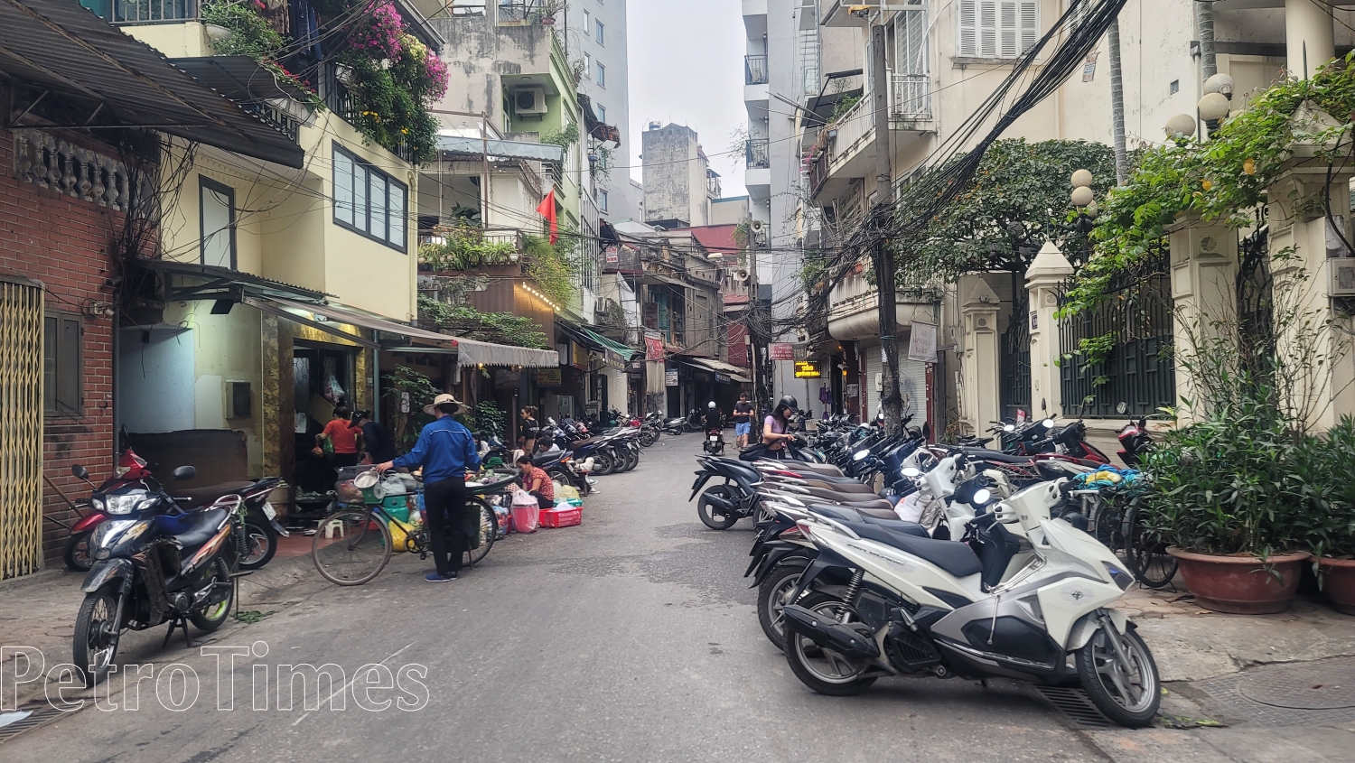 Hà Nội: Chiến dịch đòi lại vỉa hè có thực sự hiệu quả?