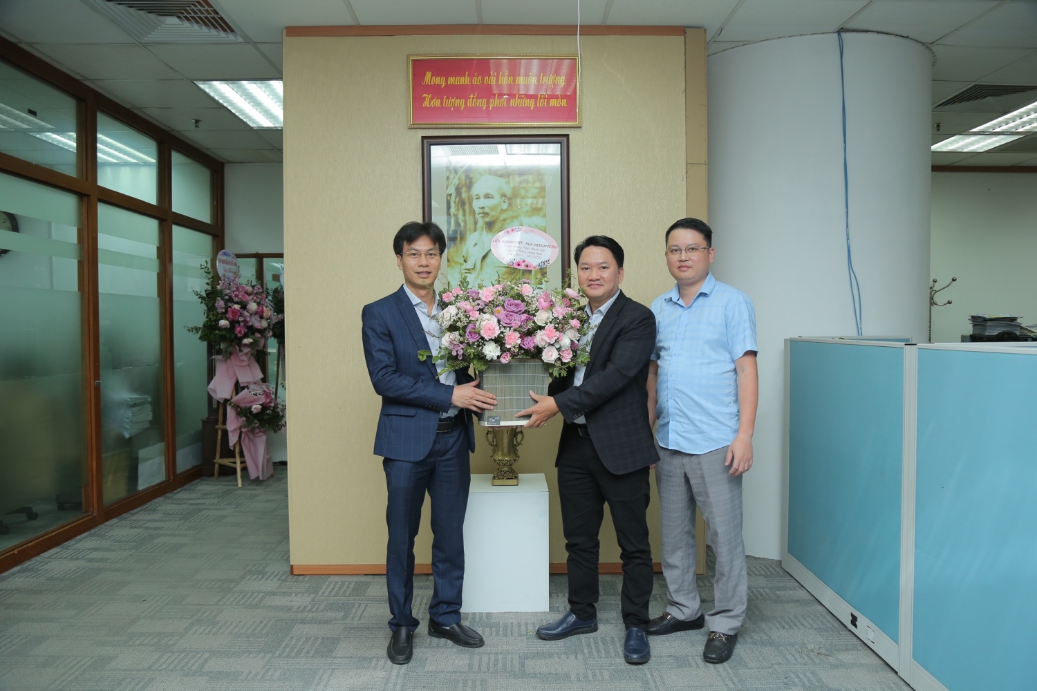 Lời cảm ơn của Tạp chí Năng lượng Mới - PetroTimes