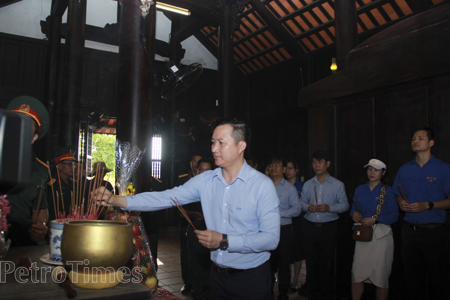 BSR dâng hương tưởng niệm 504 người dân bị thảm sát tại Quảng Ngãi