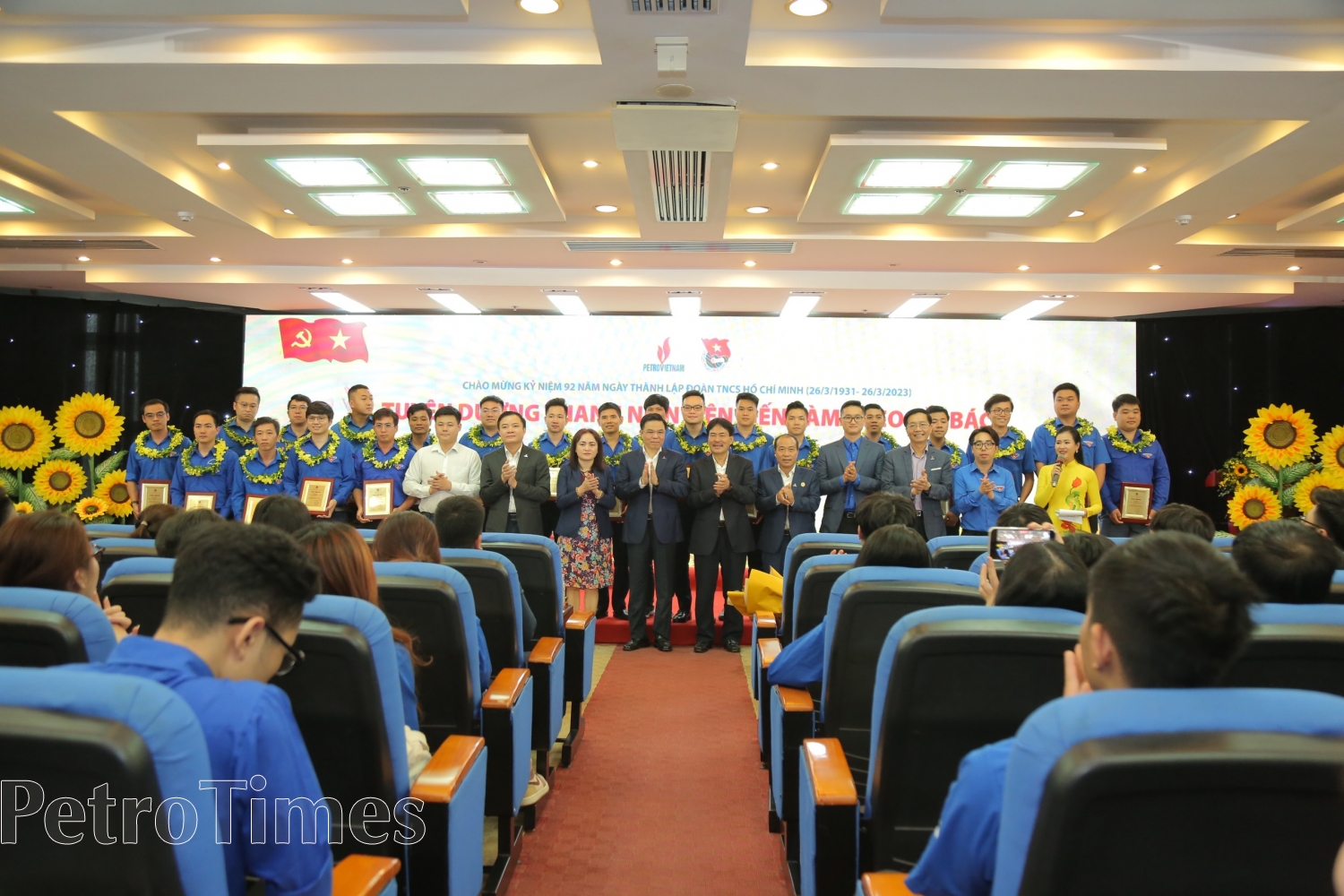 Tuyên dương Thanh niên Dầu khí tiên tiến làm theo lời Bác Tuyên dương Thanh niên Dầu khí tiên tiến làm theo lời Bác